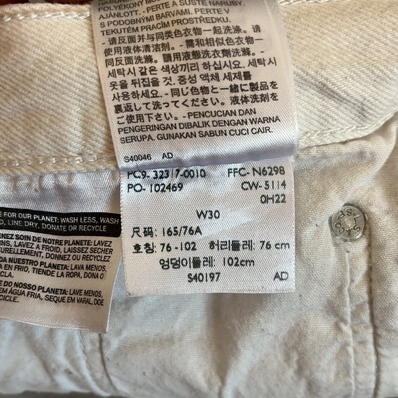 Levi’s Premium 501 Cut Off Denim Jean Shorts - Picture 6 of 16